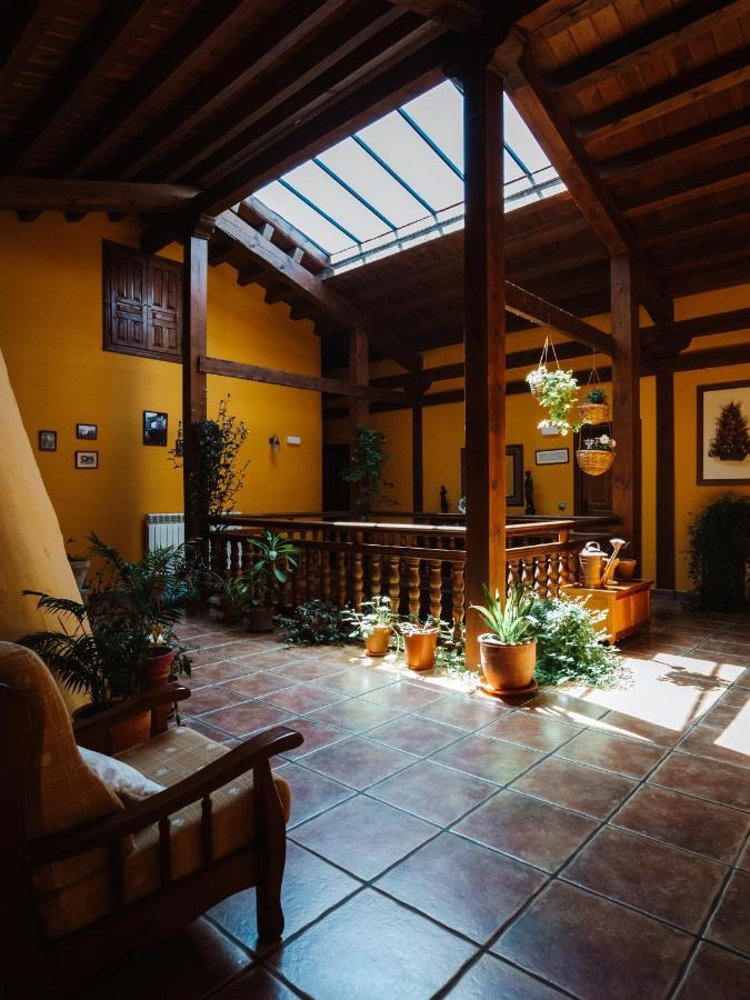 Posada Real De Carreteros Casarejos Bagian luar foto