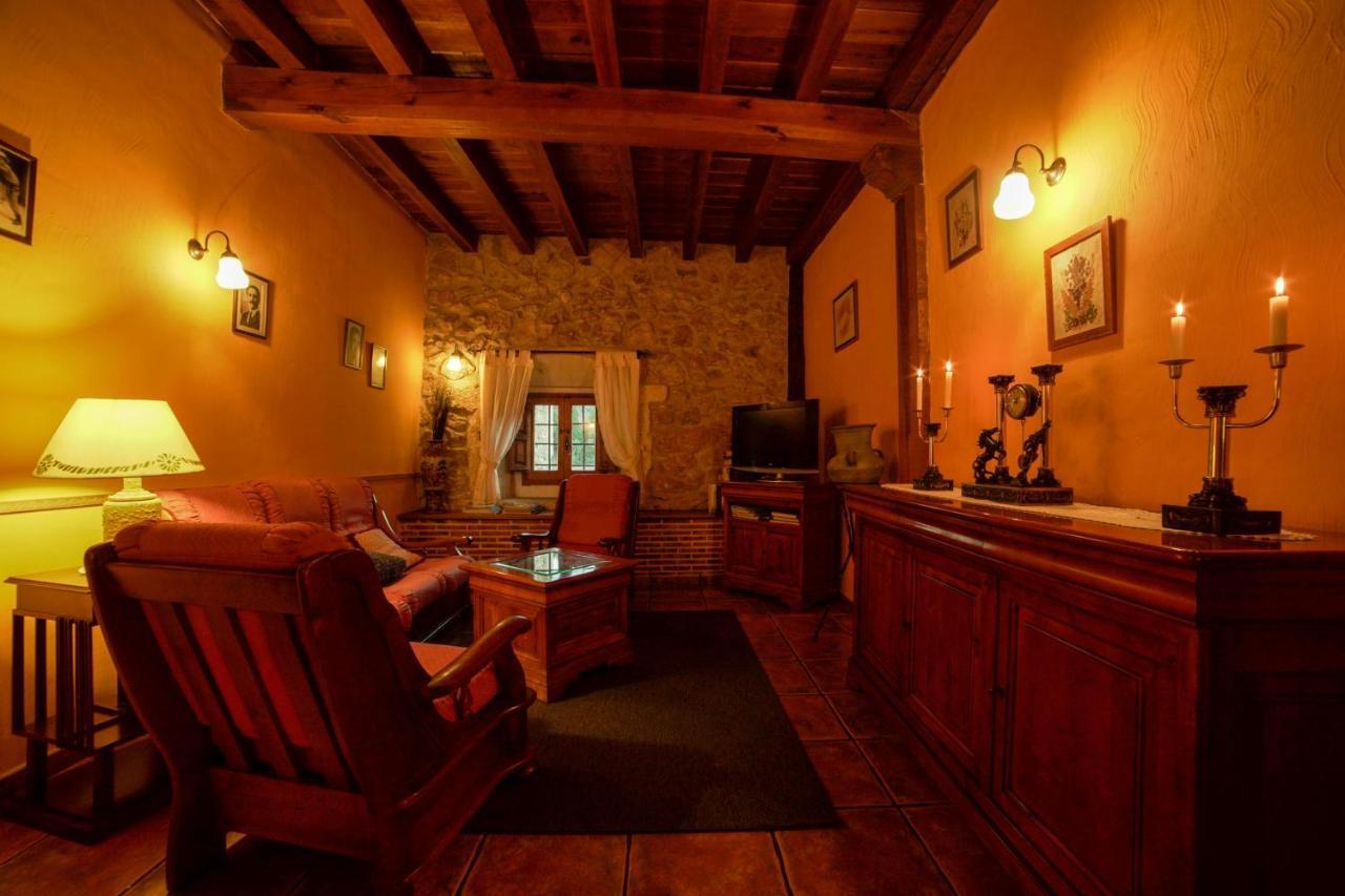 Posada Real De Carreteros Casarejos Bagian luar foto