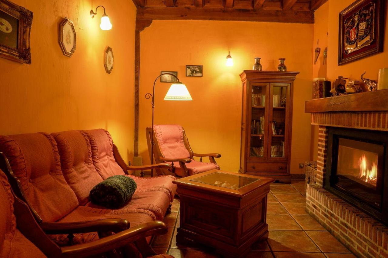 Posada Real De Carreteros Casarejos Bagian luar foto